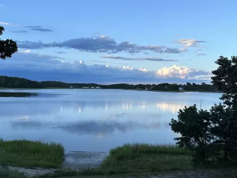 View/Area - 14 Salt Marsh Ln, Wareham, MA 02571 photo 1 of 6