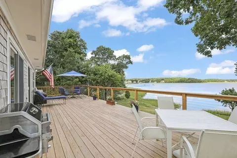 Exterior - 14 Salt Marsh Ln, Wareham, MA 02571 photo 5 of 9