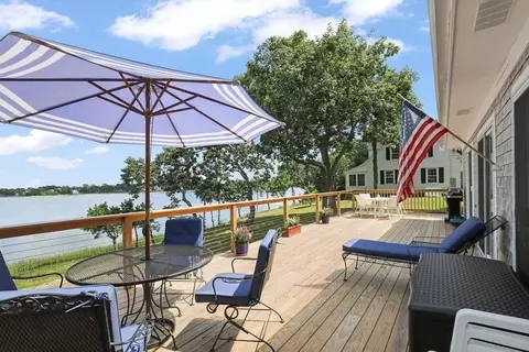 Exterior - 14 Salt Marsh Ln, Wareham, MA 02571 photo 2 of 9