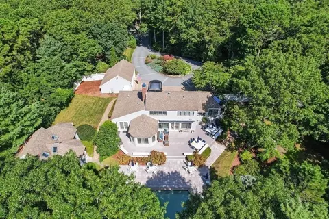 134 Paddock Cir, Mashpee, MA 02649 photo 35