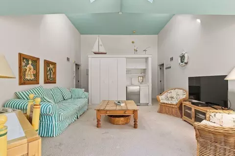 134 Paddock Cir, Mashpee, MA 02649 photo 24