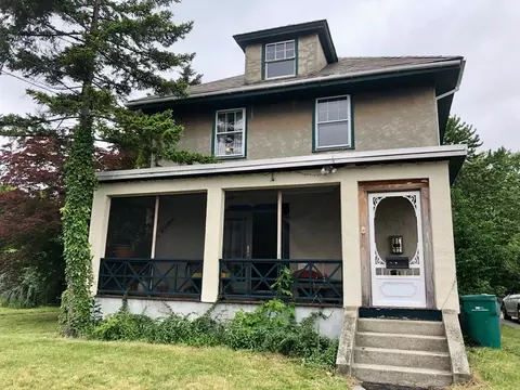 14 Albion Rd, Quincy, MA 02170