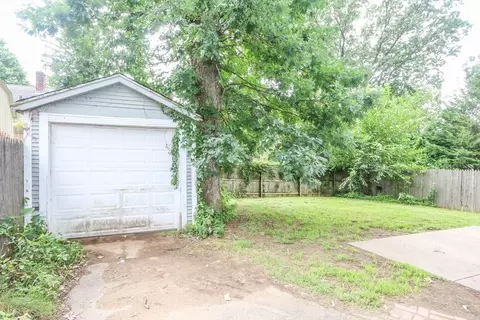 103 Clough St, Springfield, MA 01118 photo 5
