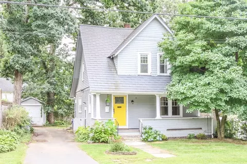 103 Clough St, Springfield, MA 01118