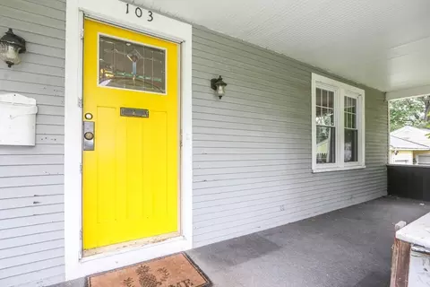 103 Clough St, Springfield, MA 01118 photo 3