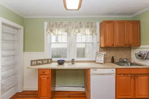 103 Clough St, Springfield, MA 01118 photo 21
