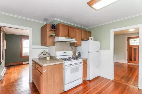 103 Clough St, Springfield, MA 01118 photo 23