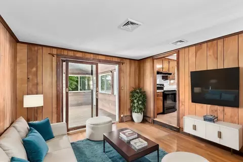 56 Old County Rd, Hingham, MA 02043 photo 4