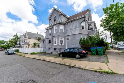 494-496 Main St, Medford, MA 02155