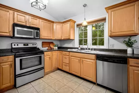 26 Munger Rd, Chicopee, MA 01020 photo 12