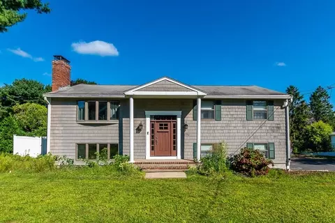 1790 Washington St, Canton, MA 02021