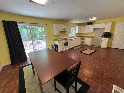 3 Lyndale Ave #D, Webster, MA 01570 photo 4