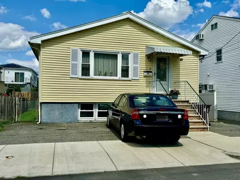 96 Eastern Ave, Revere, MA 02151