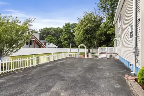 48 Conant Rd, Framingham, MA 01702 photo 3