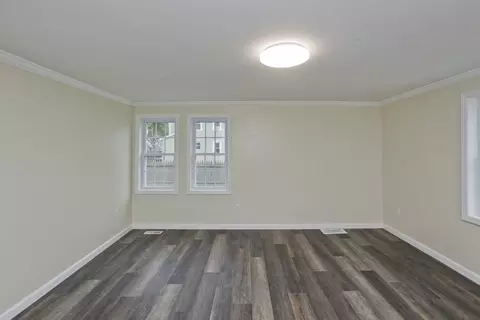 Living - 131 Savoy Ave, Springfield, MA 01104 photo 4 of 4