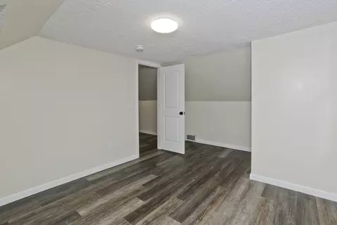 Bedroom - 131 Savoy Ave, Springfield, MA 01104 photo 6 of 10