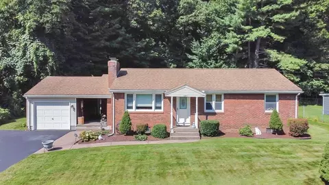 271 Mapleshade Ave, East Longmeadow, MA 01028