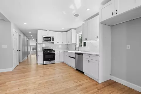 69 Cutler St, Worcester, MA 01604 photo 9
