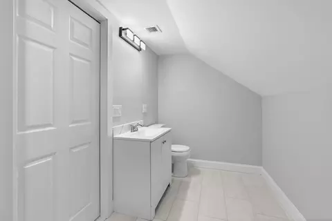 69 Cutler St, Worcester, MA 01604 photo 24