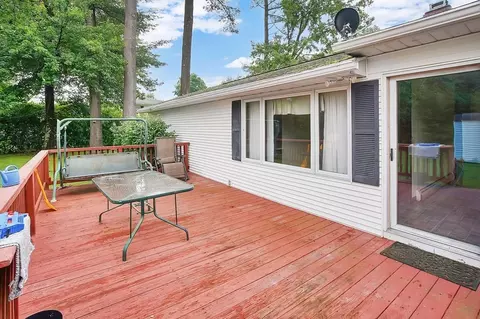 Exterior - 7 Warwick Dr, Ludlow, MA 01056 photo 6 of 10