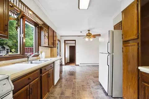 Kitchen - 7 Warwick Dr, Ludlow, MA 01056 photo 7 of 7