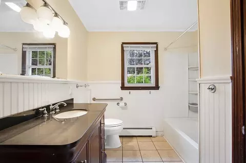 Bath - 7 Warwick Dr, Ludlow, MA 01056 photo 1 of 5
