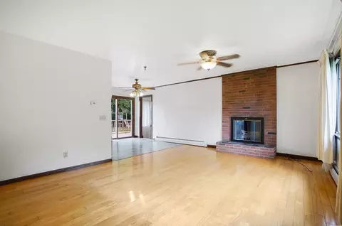 Living - 7 Warwick Dr, Ludlow, MA 01056 photo 2 of 6