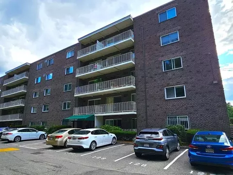 18 Hamilton Rd #308, Arlington, MA 02474