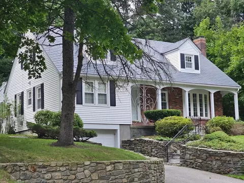 12 Pine Tree Dr, Worcester, MA 01609