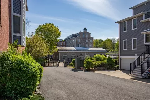Exterior - 7 S Stone Mill Dr #521, Dedham, MA 02026 photo 3 of 4