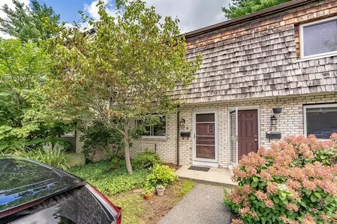 73 Bridge St #24, Northampton, MA 01060