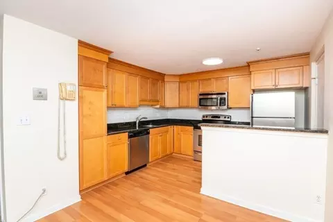 19 Pine St #E, Canton, MA 02021 photo 3