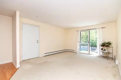19 Pine St #E, Canton, MA 02021 photo 4