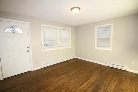 88 Lloyd Ave, Springfield, MA 01119 photo 5