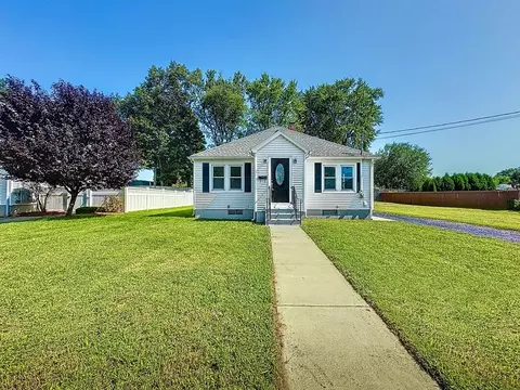 Exterior - 78 Catherine St, Chicopee, MA 01013 photo 6 of 8