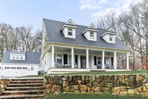 291 South St, Wrentham, MA 02093