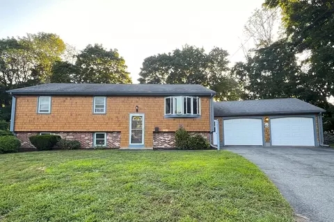 154 Brook St, Somerset, MA 02726