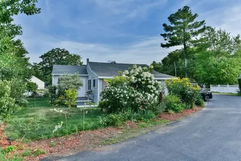 30 Point Pleasant Rd, Webster, MA 01570 photo 2