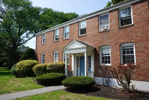 1550 Memorial Ave #2, West Springfield, MA 01089