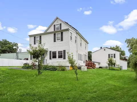 2106 Lakeview Ave, Dracut, MA 01826