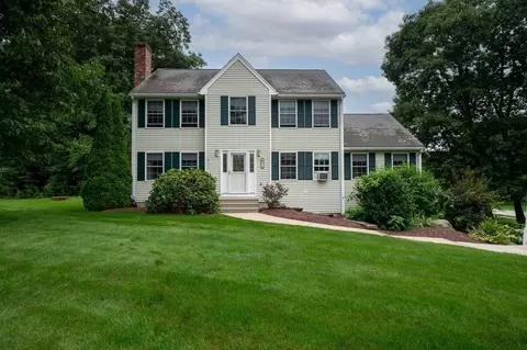 7 Tobin Dr, Dudley, MA 01571 photo 2