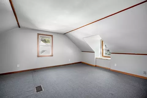 Bedroom - 216 Windemere St, Springfield, MA 01104 photo 4 of 10