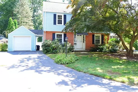 55 Riverview Ave, Longmeadow, MA 01106