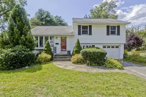 15 Central Ave, South Hadley, MA 01075