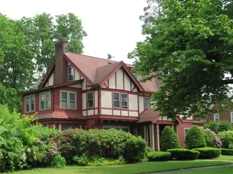 65 Bellevue Ave, Springfield, MA 01108