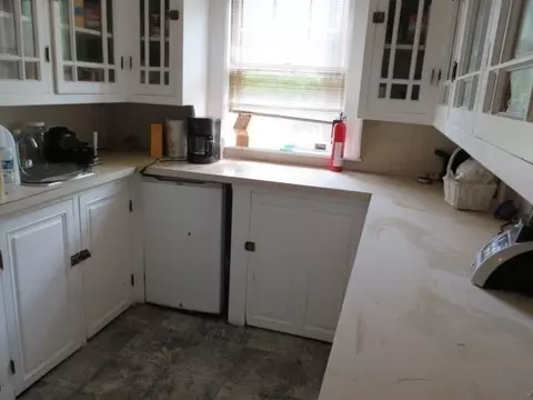 65 Bellevue Ave, Springfield, MA 01108 photo 8