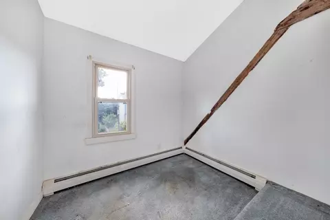 Bedroom - 3 Colonial St, Gloucester, MA 01930 photo 4 of 6