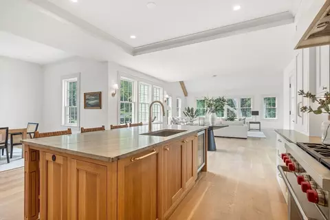 3 Home Meadows Ln, Hingham, MA 02043 photo 4