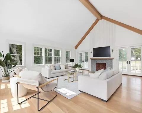 3 Home Meadows Ln, Hingham, MA 02043 photo 5