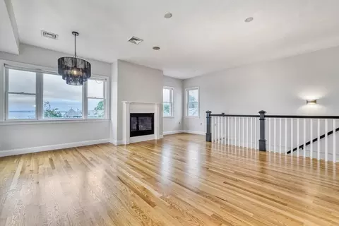 800 E Seventh #PH, Boston, MA 02127 photo 15